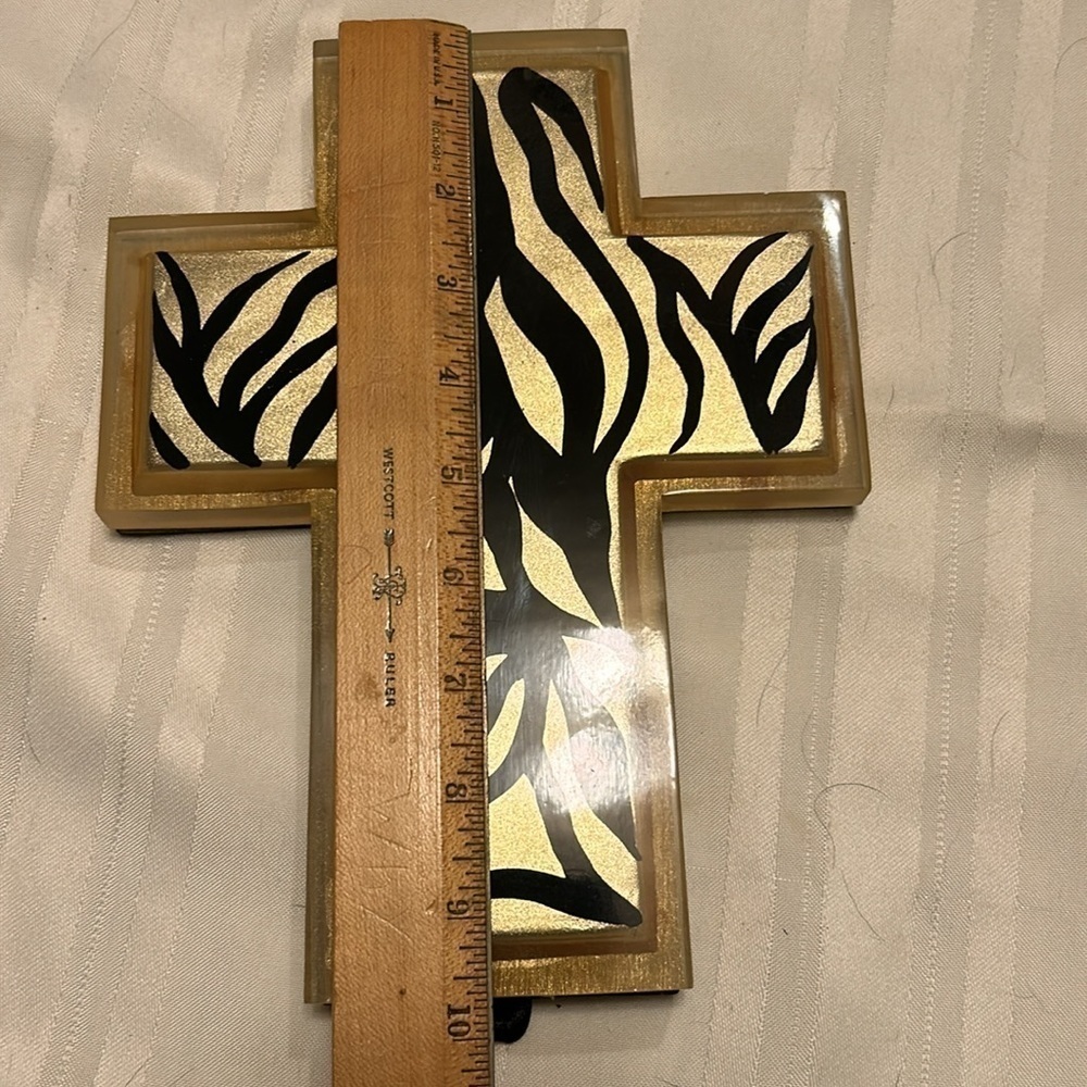 Acrylic Cross - Picture 6 of 6